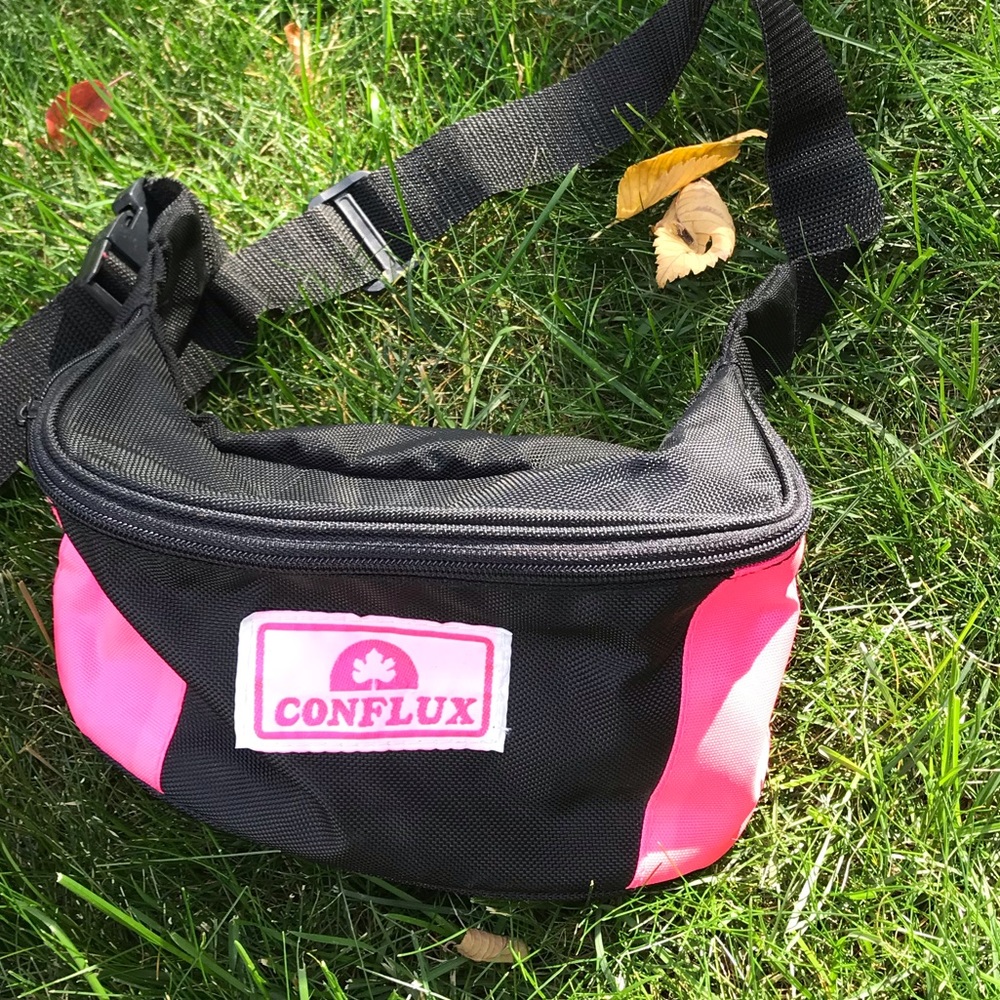Vintage 80s / 90s Fanny pack or cross body neon - Picture 4 of 9